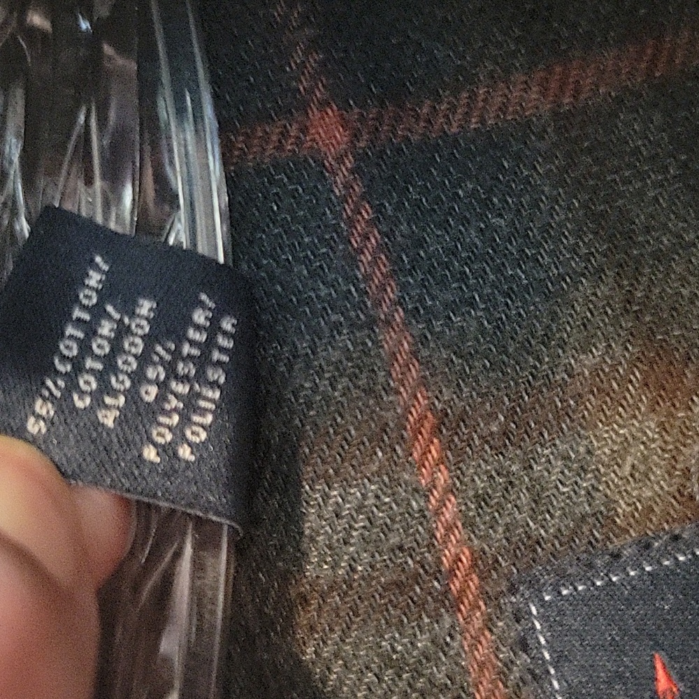 Arrow button up shirt - Picture 4 of 8